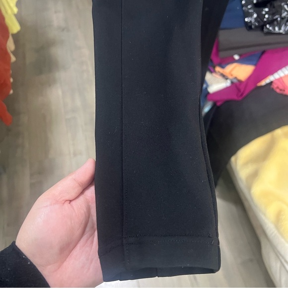 !SOLD! RW&CO. Women's Black Skinny Fit Pants size Small Pleats Formal Pants - Picture 4 of 7